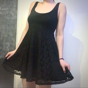 Aéropostale Black Patterned Sleeveless Dress M